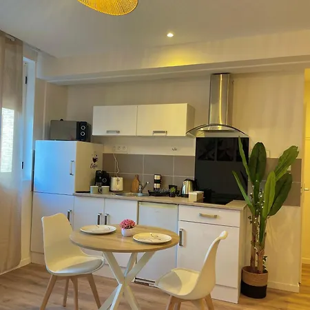 アパート Studio, Coeur De La *